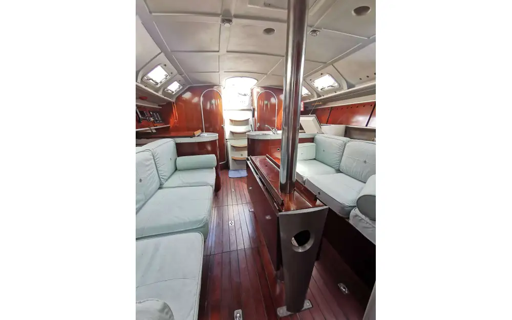 slider 2 Beneteau First 38 S5