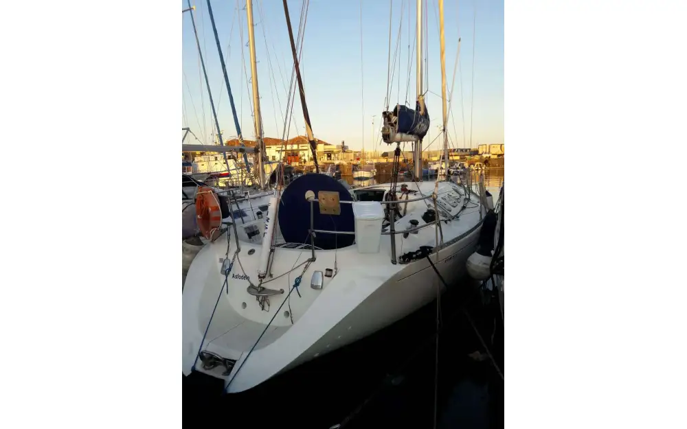 slider 8 Beneteau First 38 S5