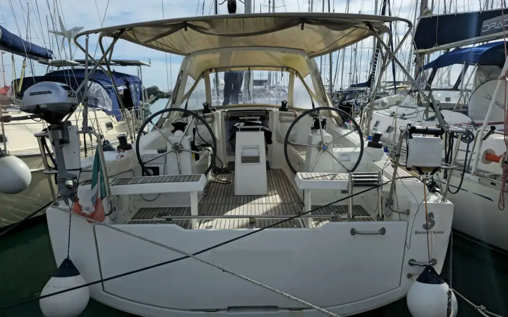 slider 19 Beneteau Oceanis 35.1
