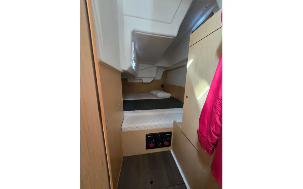 slider 38 Beneteau Oceanis 35.1