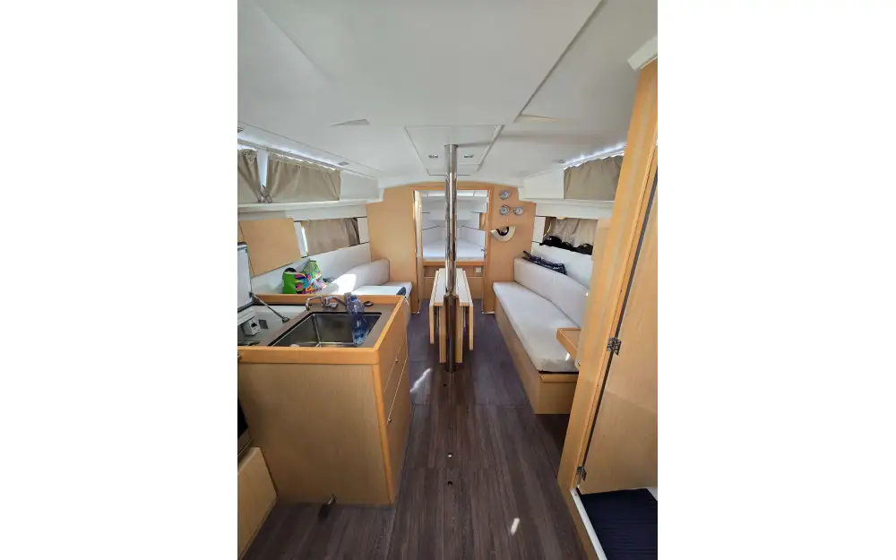 slider 6 Beneteau Oceanis 35.1