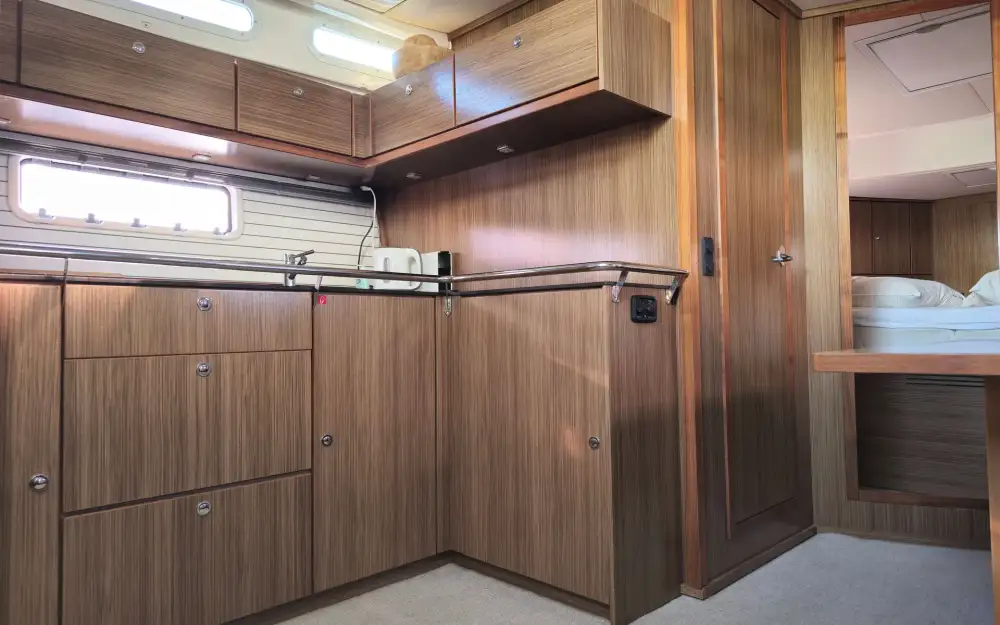 slider 11 Bavaria  46 Deep Blue Open