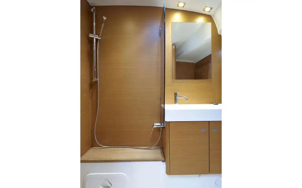 slider 10 Jeanneau Sun Odyssey 519
