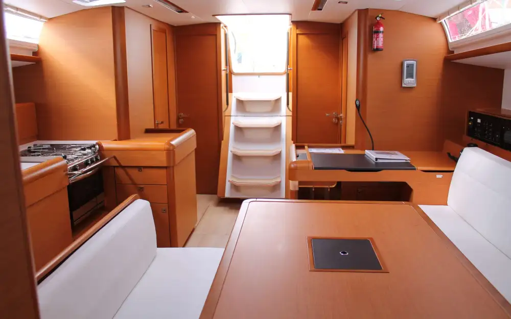 slider 3 Jeanneau Sun Odyssey 519