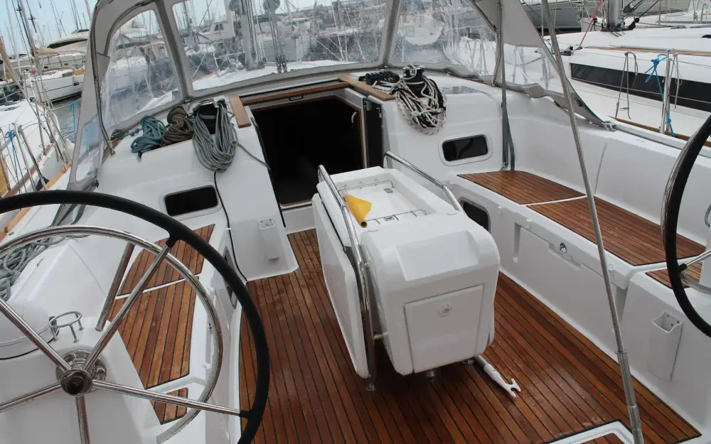 slider 8 Jeanneau Sun Odyssey 519