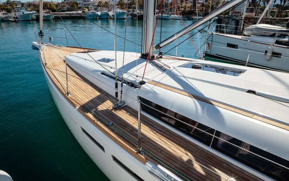 slider 6 Jeanneau Sun Odyssey 449