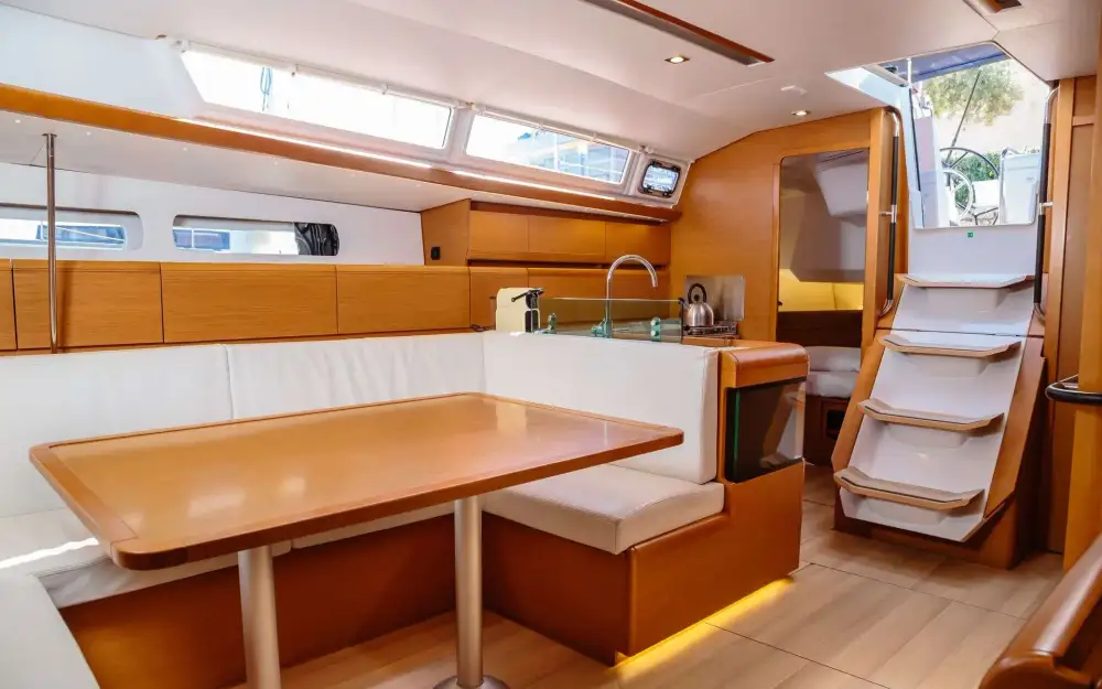 slider 7 Jeanneau Sun Odyssey 449