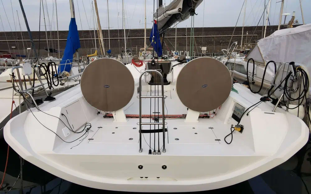 Italia YachtsItalia Yachts 11.98