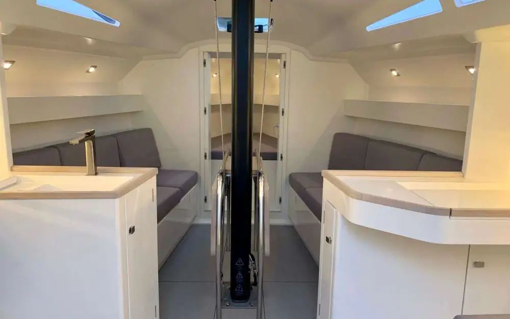 slider 10 Italia Yachts  11.98