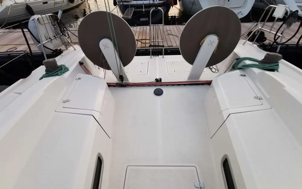 slider 1 Italia Yachts  11.98