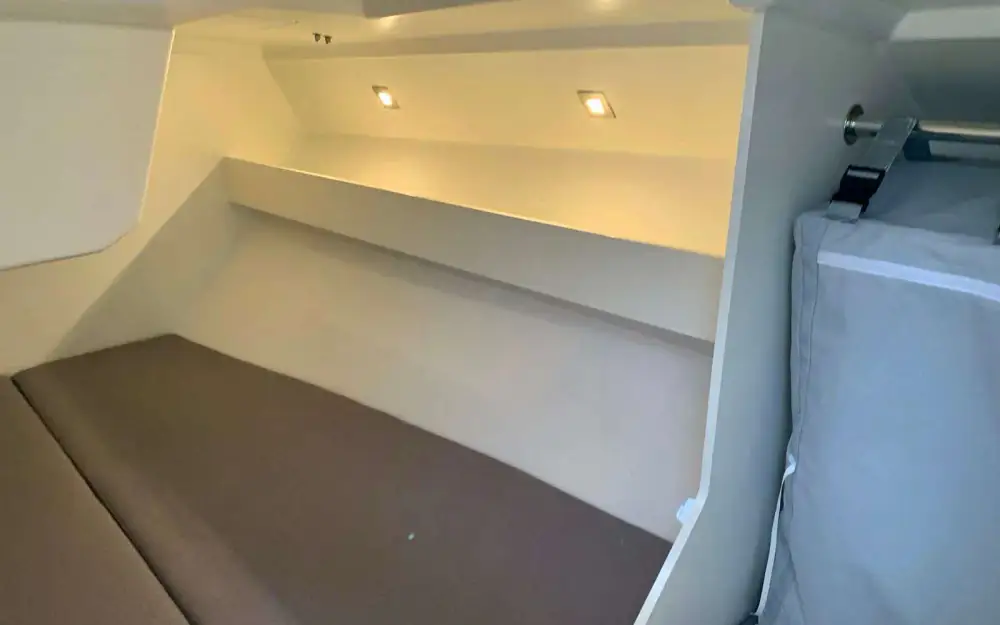 slider 4 Italia Yachts  11.98