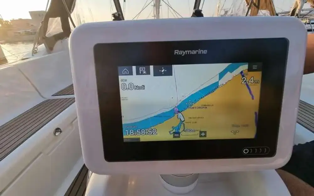 slider 2 Jeanneau Sun Odyssey 449