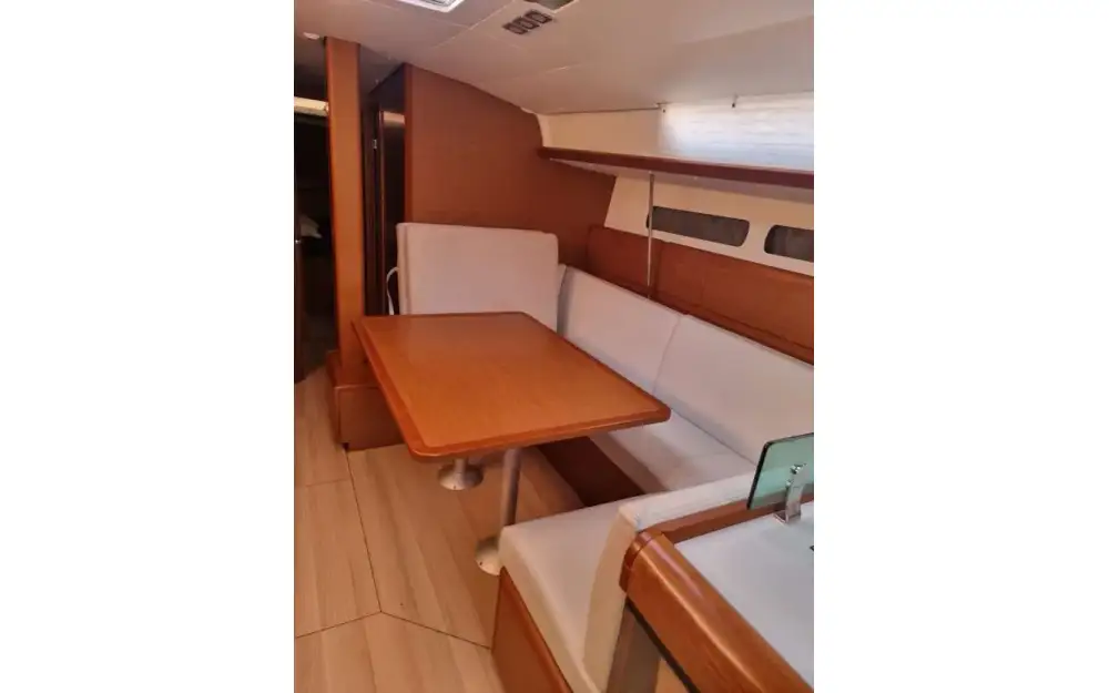 slider 4 Jeanneau Sun Odyssey 449