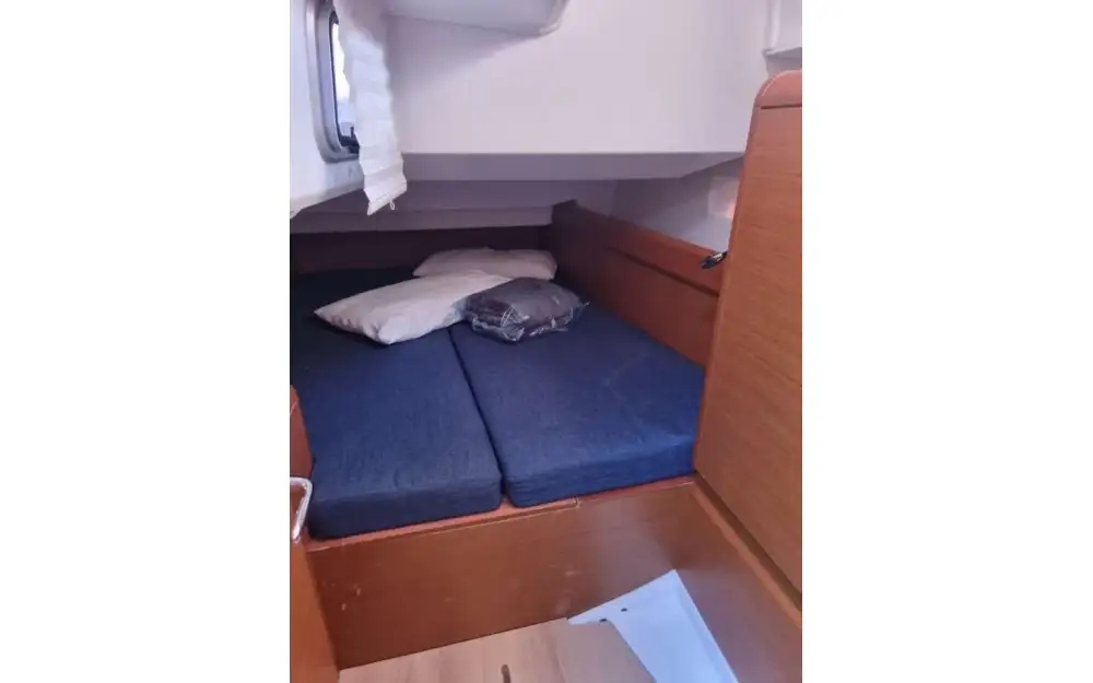 slider 7 Jeanneau Sun Odyssey 449
