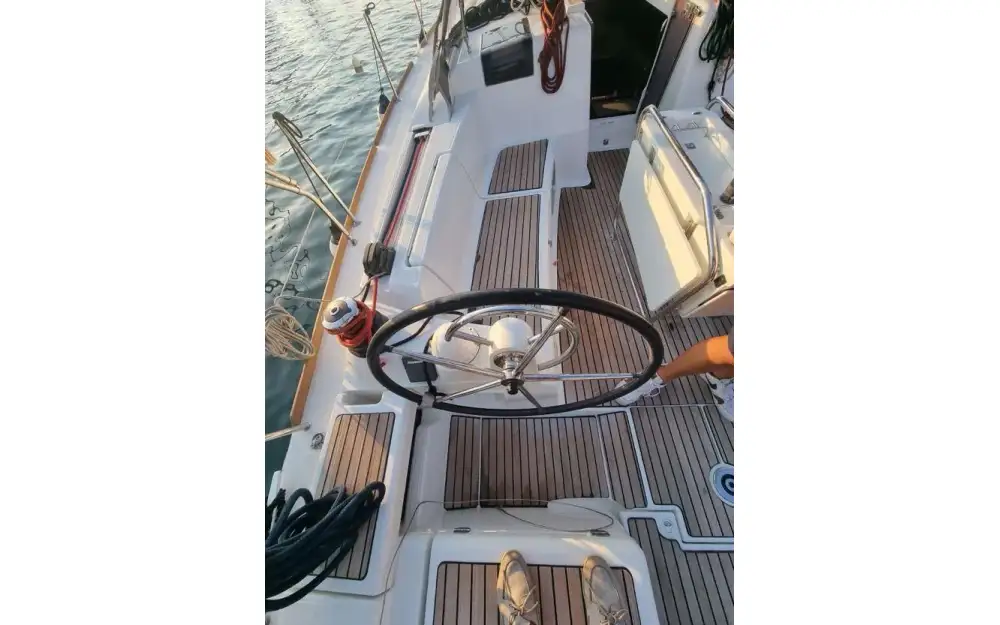 slider 8 Jeanneau Sun Odyssey 449