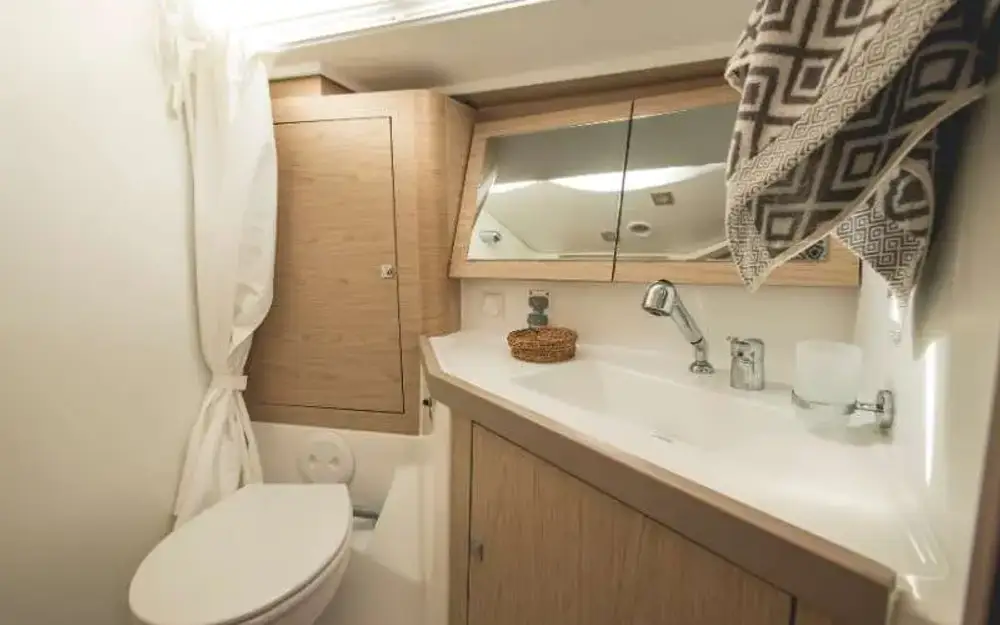 slider 3 Beneteau Oceanis 45