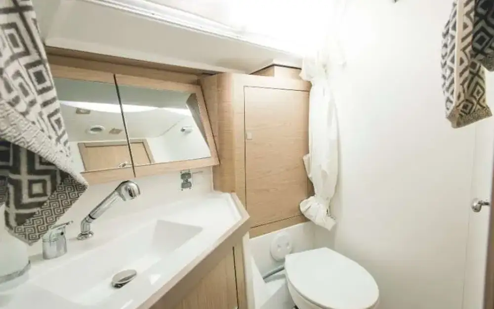 slider 6 Beneteau Oceanis 45