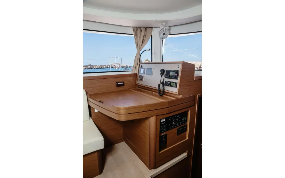 slider 12 Lagoon  42