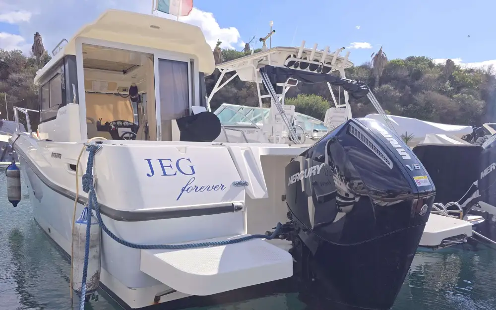 slider 0 Quicksilver  755 Pilothouse