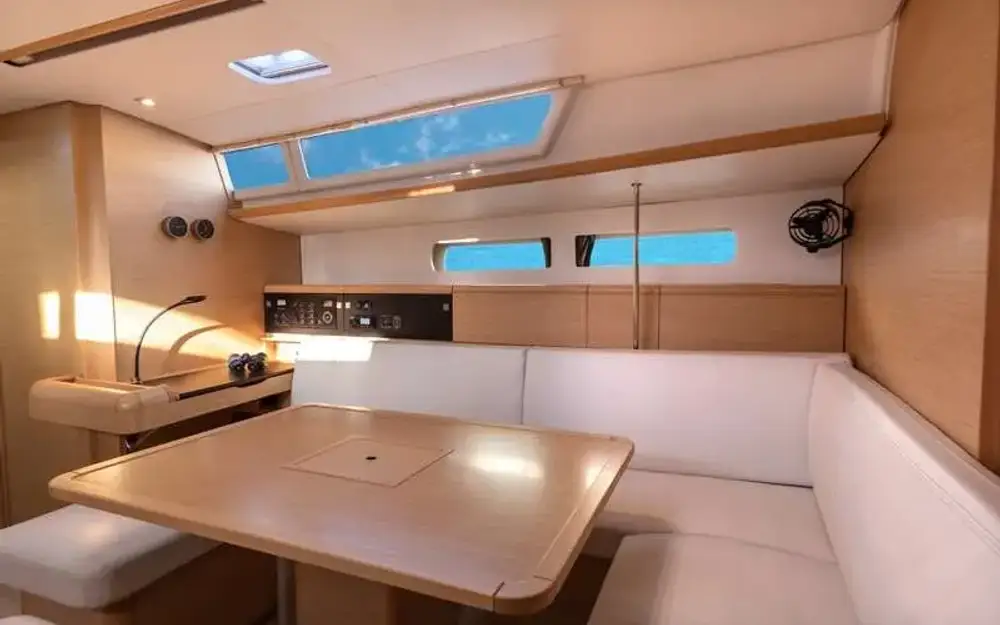 slider 10 Jeanneau Sun Odyssey 479