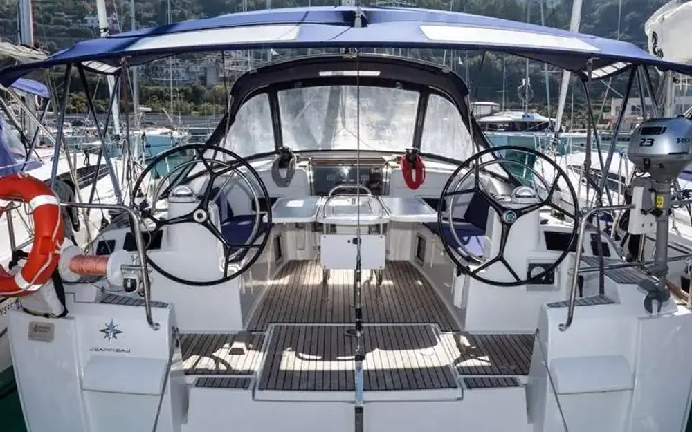 slider 16 Jeanneau Sun Odyssey 479
