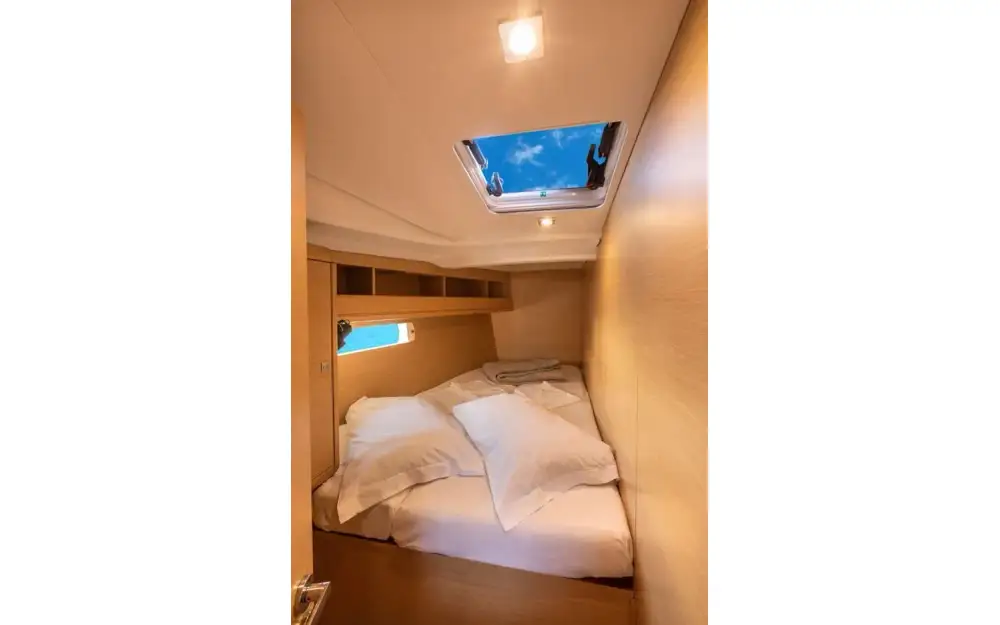 slider 18 Jeanneau Sun Odyssey 479