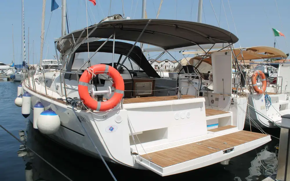 slider 0 Dufour  520 Grand Large
