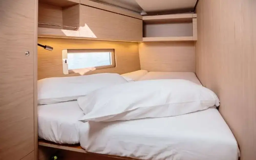 slider 1 Beneteau Oceanis 46.1
