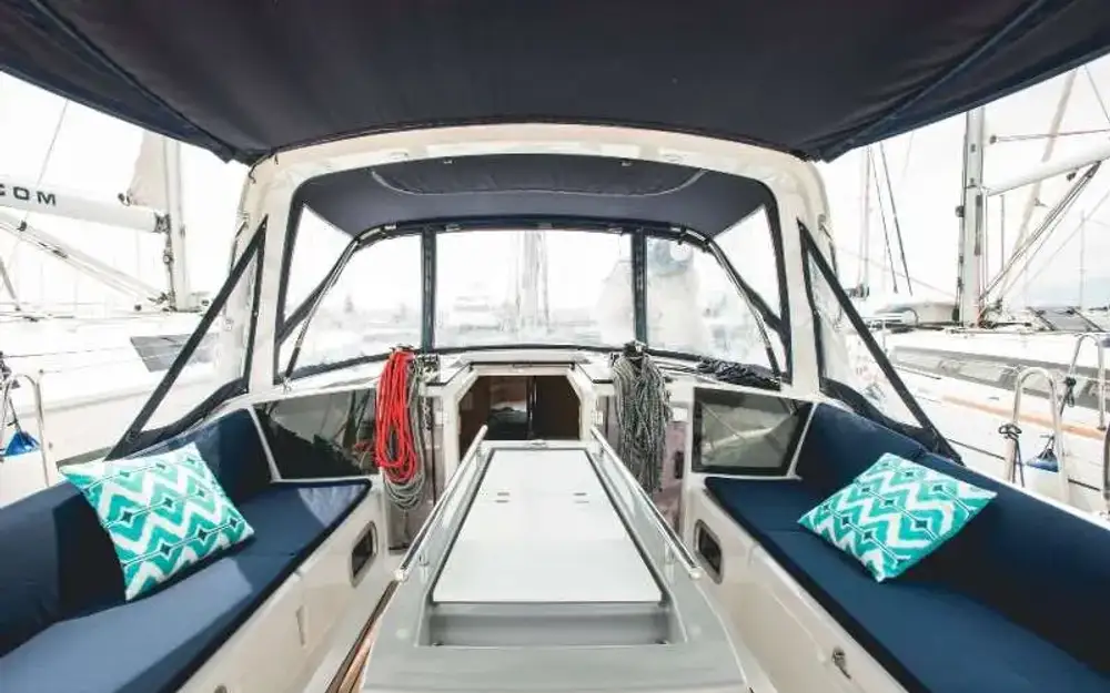 slider 5 Beneteau Oceanis 41.1