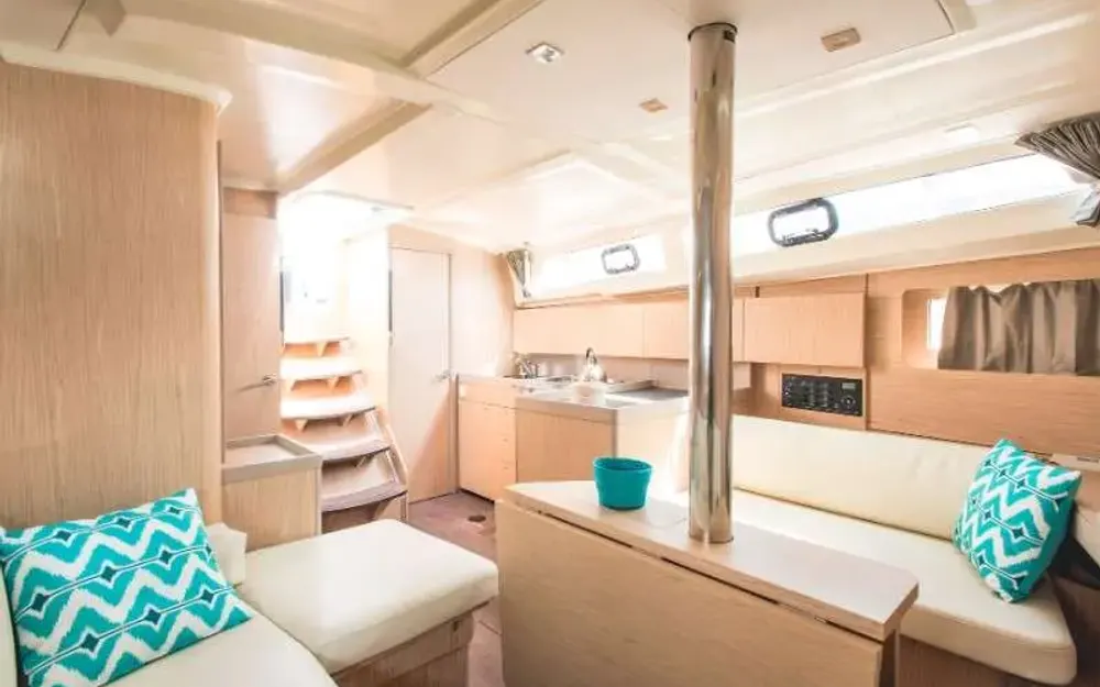 slider 8 Beneteau Oceanis 41.1