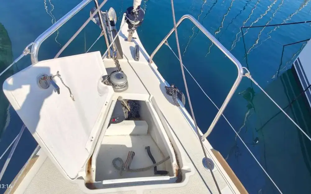 slider 5 Jeanneau Sun Odyssey 319