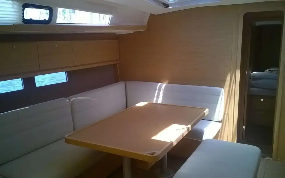 slider 9 Dufour  460 Grand Large