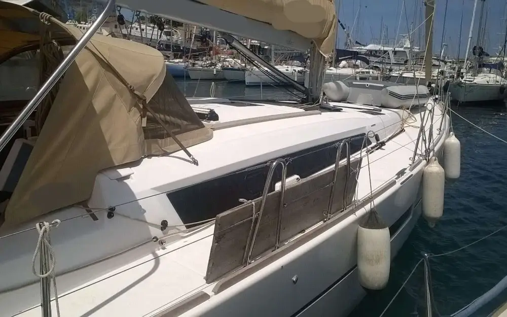 slider 23 Dufour  460 Grand Large