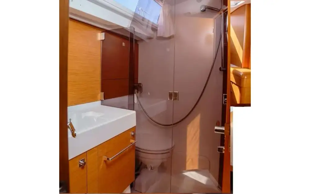slider 3 Jeanneau Sun Odyssey 519