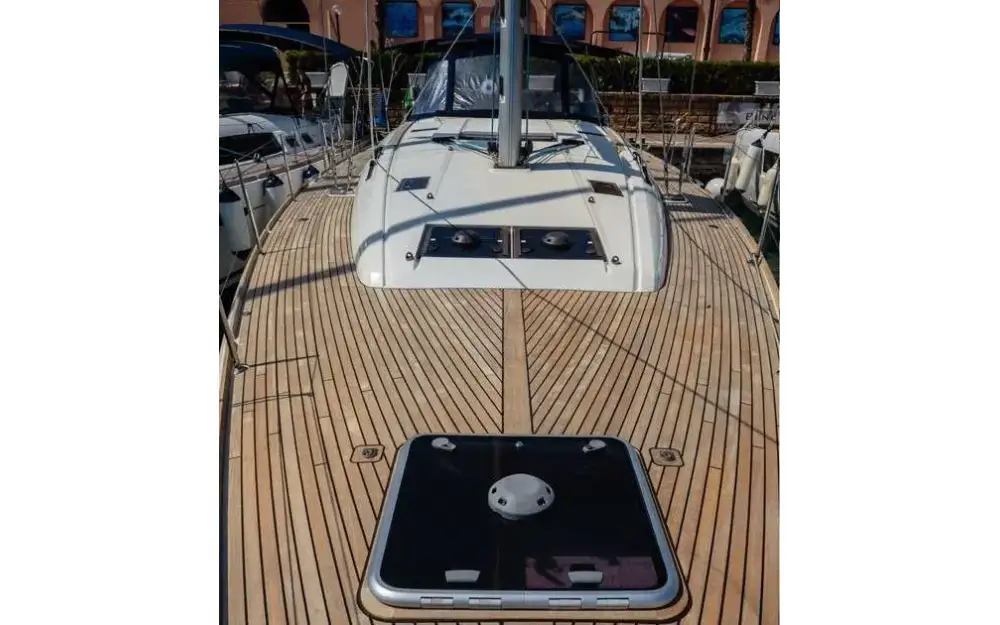 slider 7 Jeanneau Sun Odyssey 519