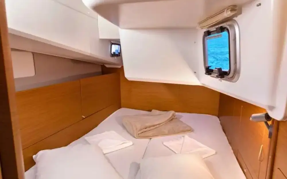 slider 3 Jeanneau Sun Odyssey 410