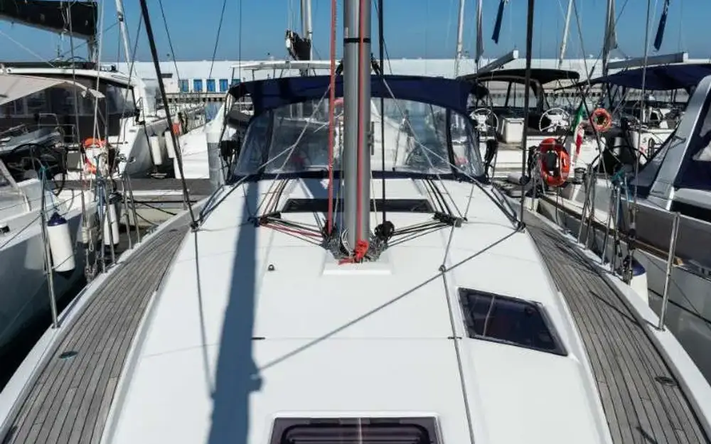 slider 8 Jeanneau Sun Odyssey 410