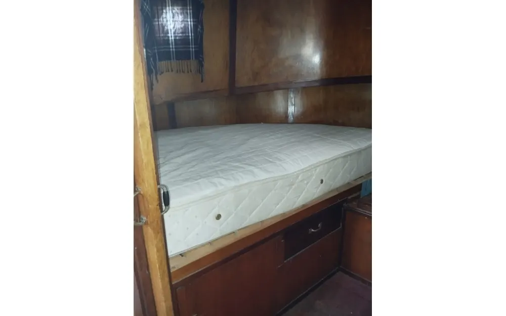 slider 27 Bateau Logement Luxemotor 1930 24m 3 cabines