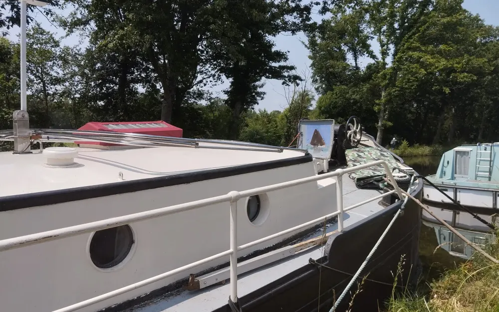 slider 41 Bateau Logement Luxemotor 1930 24m 3 cabines