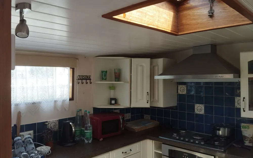 slider 44 Bateau Logement Luxemotor 1930 24m 3 cabines