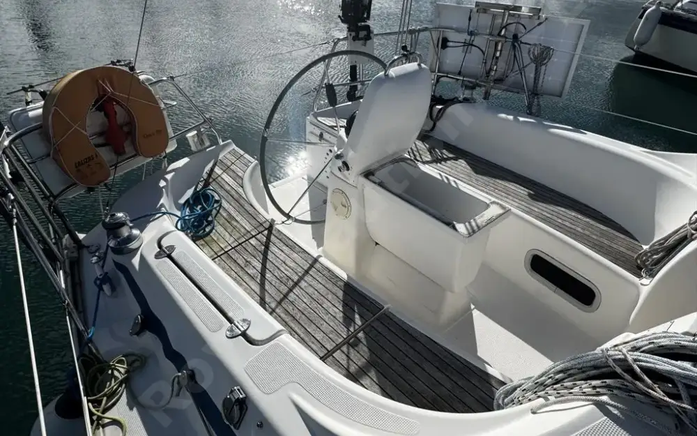 slider 6 Bavaria  33 Cruiser