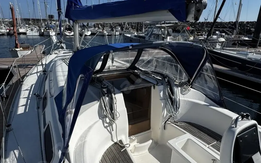 slider 7 Bavaria  33 Cruiser