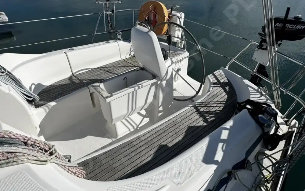 slider 8 Bavaria  33 Cruiser