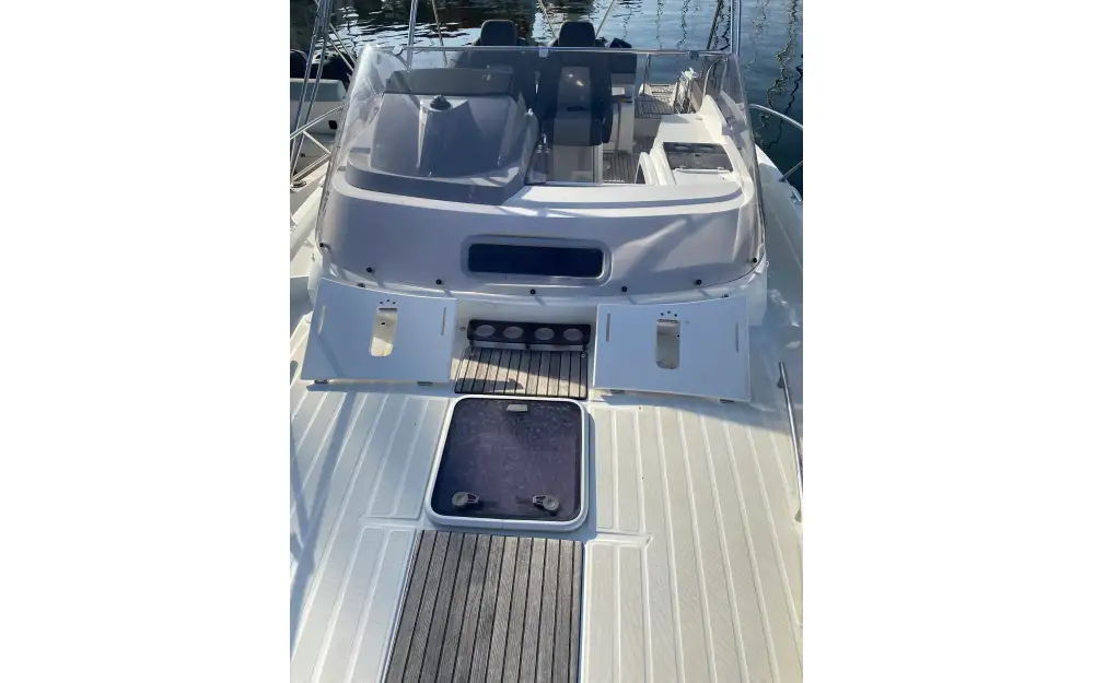 slider 3 Jeanneau Cap Camarat 9.0 WA