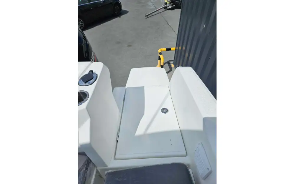 slider 13 Beneteau Barracuda 6