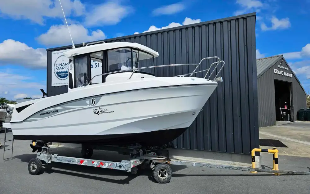 slider 16 Beneteau Barracuda 6