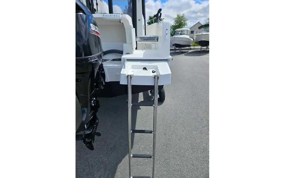 slider 4 Beneteau Barracuda 6
