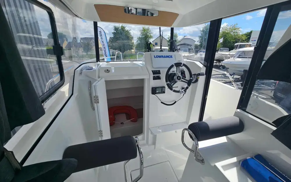 slider 6 Beneteau Barracuda 6