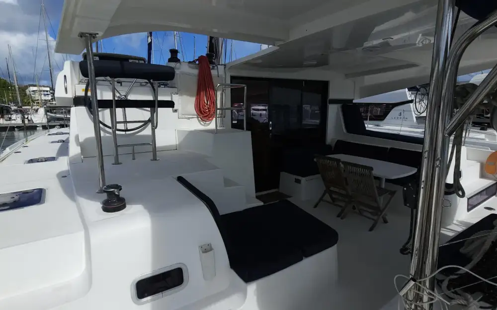 slider 11 Lagoon  42