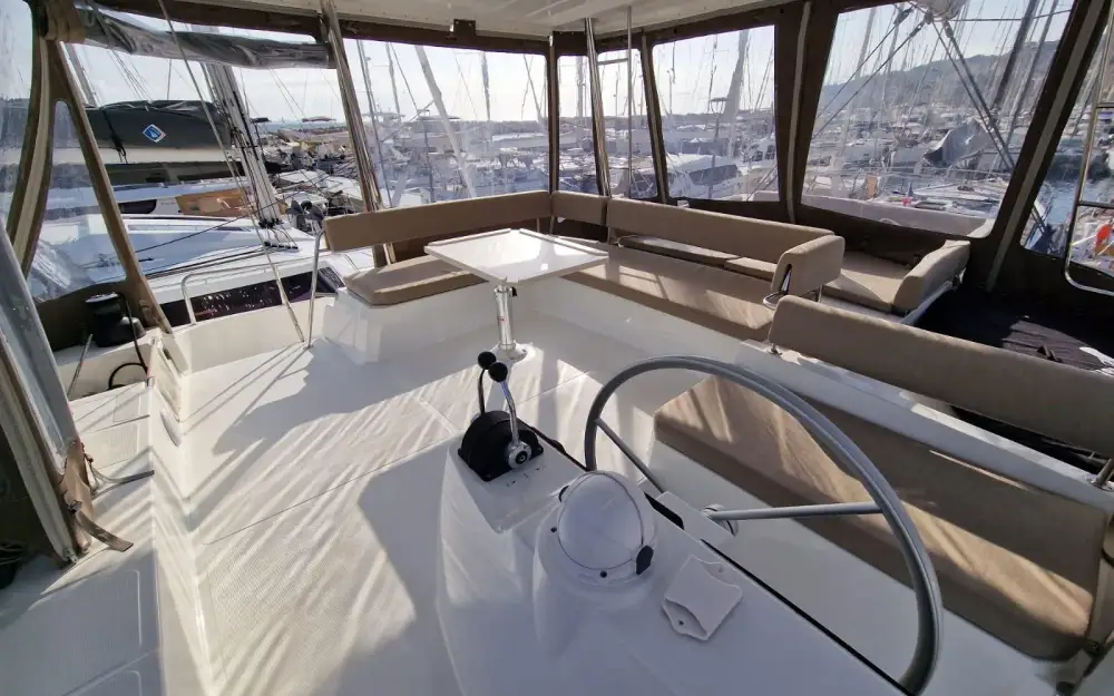 slider 1 Bali Catamarans Bali 4.6